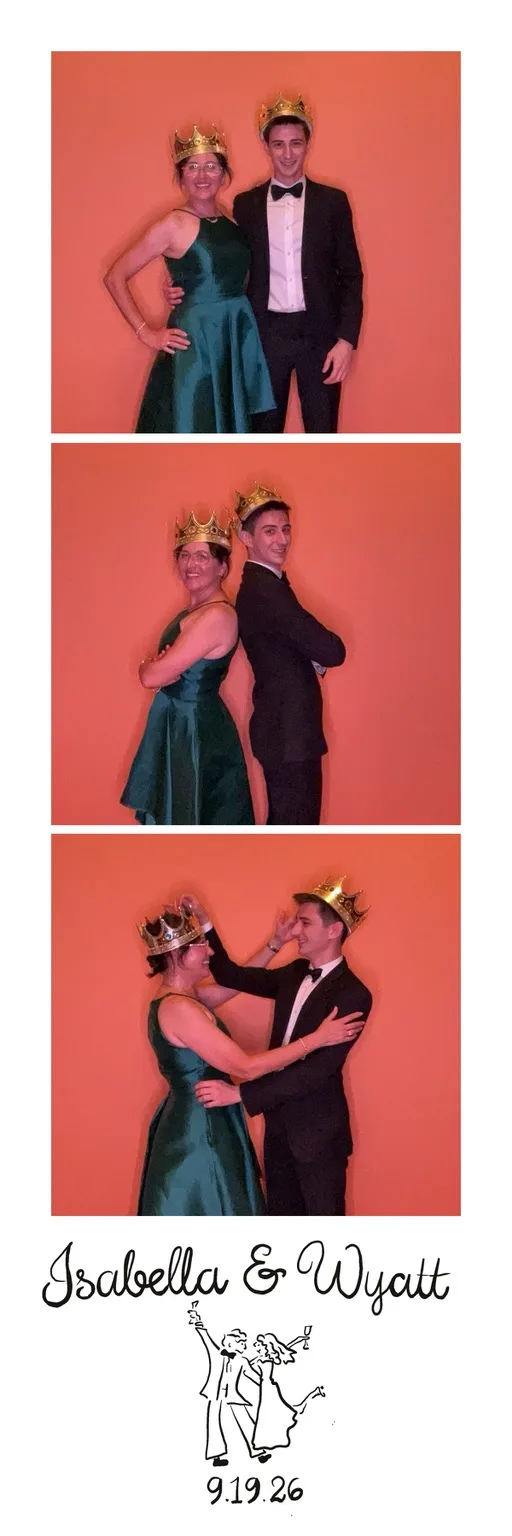 Mana Azizsoltani and his mother in a wedding photo strip